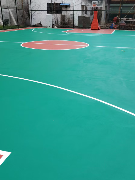 景宁 球场长期使用易出现地面开裂